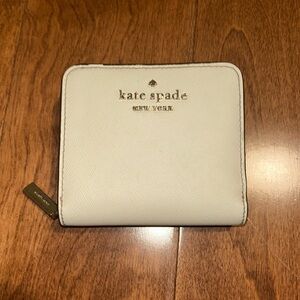 CREAM KATE SPADE WALLET